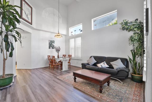 37 Lance Way, Hayward CA: https://media.crmls.org/mediaz/ec3487a3-4b70-42f7-a3dc-c8baf0405e26.jpg