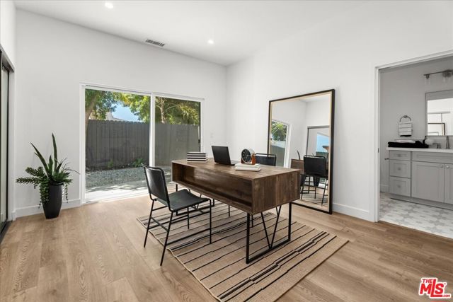 7901 Winsford Avenue, Los Angeles CA: https://media.crmls.org/mediaz/ec369bb2-8f93-4873-b748-64c536f30b82.jpg