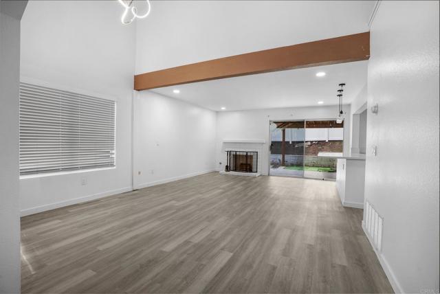 Detail Gallery Image 6 of 32 For 2588 Pennington, San Diego,  CA 92139 - 3 Beds | 3 Baths