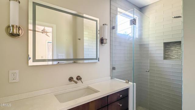 2560 Allen Avenue, Altadena CA: https://media.crmls.org/mediaz/ec3716a8-61ab-4abd-97b6-07e82eed3331.jpg
