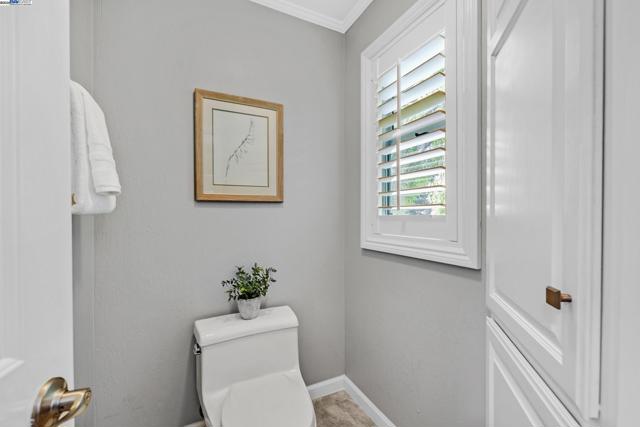 519 Ellesmere Dr, Walnut Creek CA: https://media.crmls.org/mediaz/ec3796a8-8409-4bc5-af9b-6fe5e2cde32c.jpg