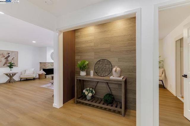 Image 24 of 58 For 1848 Trym St