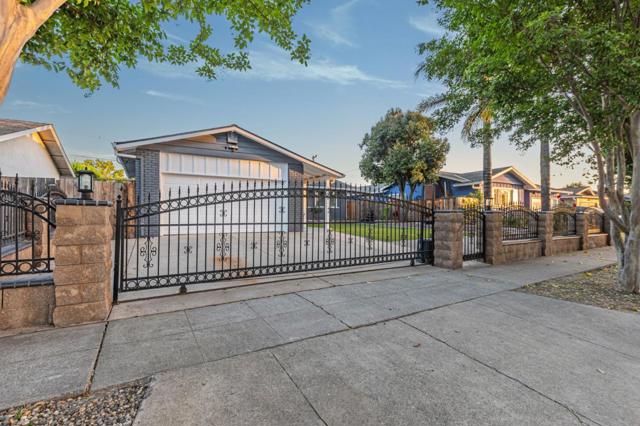 342 Swaps Drive, San Jose CA: https://media.crmls.org/mediaz/ec37e891-7cc1-4bcf-ac40-3f0d968427a8.jpg