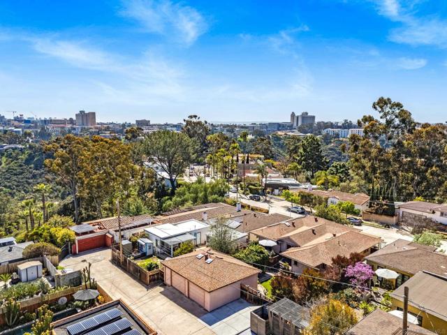 4567 New Hampshire Street, San Diego CA: https://media.crmls.org/mediaz/ec37f75b-e678-455d-8b02-f01d97e26d41.jpg