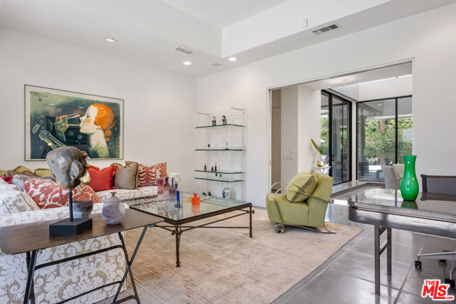 6 Rocky Lane, Rancho Mirage CA: https://media.crmls.org/mediaz/ec387129-3ea2-4543-aaa2-4a65ed711acd.jpg