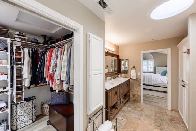 307 Sidesaddle Circle, Scotts Valley CA: https://media.crmls.org/mediaz/ec387aba-7c0d-4125-b73b-b5b71655c922.jpg