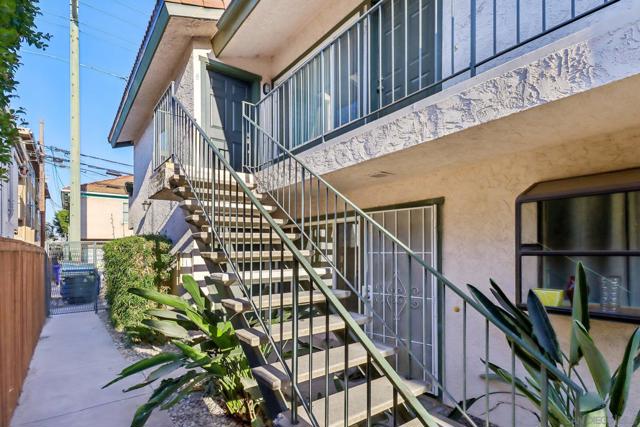 4043 Utah St, San Diego CA: https://media.crmls.org/mediaz/ec39599a-0181-4bf7-9937-027e22d80651.jpg