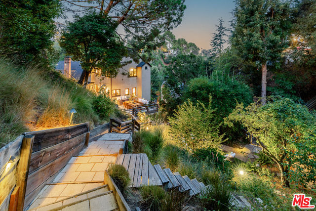 3105 Ledgewood Drive, Los Angeles CA: https://media.crmls.org/mediaz/ec39f931-3ab0-43fd-92a6-87d7b5580f09.jpg