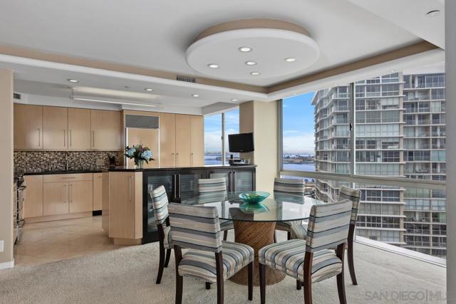 1810 Avenida Del Mundo, Coronado CA: https://media.crmls.org/mediaz/ec3ae7ea-337f-4dee-96d3-c3654d1fa0f5.jpg