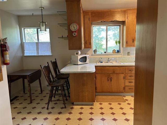 18393 Pepper St, Castro Valley CA: https://media.crmls.org/mediaz/ec3af41d-d0ea-42a4-bcbe-13fd19af0de0.jpg