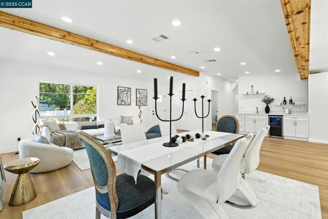 1717 Springbrook Rd, Lafayette CA: https://media.crmls.org/mediaz/ec3b2077-630e-40ba-8c67-5411ffdc1c37.jpg