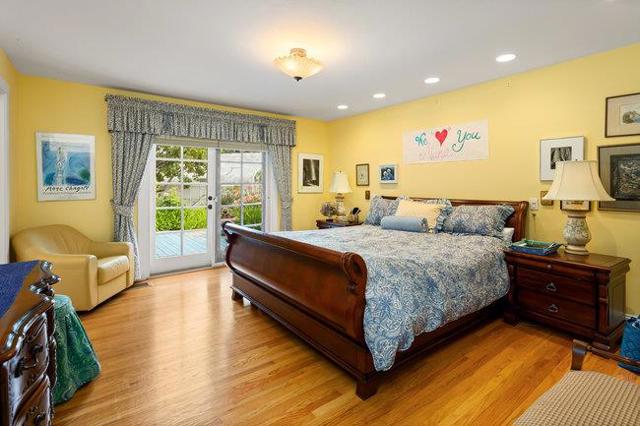 1175 Westridge Drive, Portola Valley CA: https://media.crmls.org/mediaz/ec3b6a34-69b1-45fc-9c8d-25d082530aa4.jpg