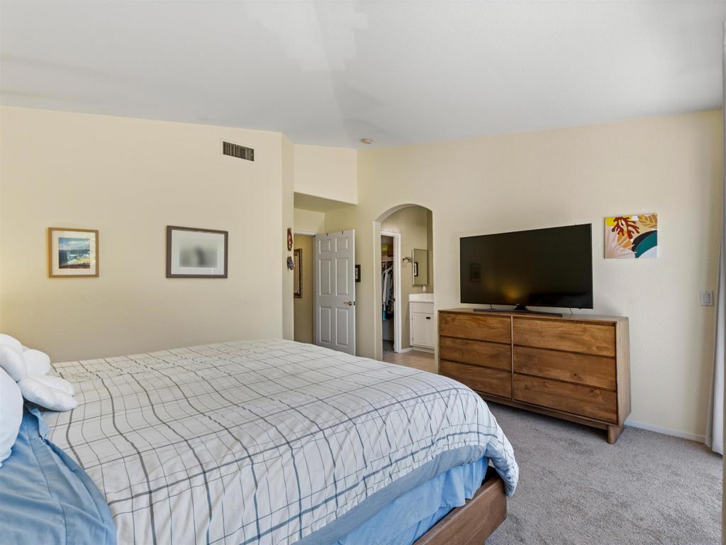 12420 Whispering Tree Ln - photo 15