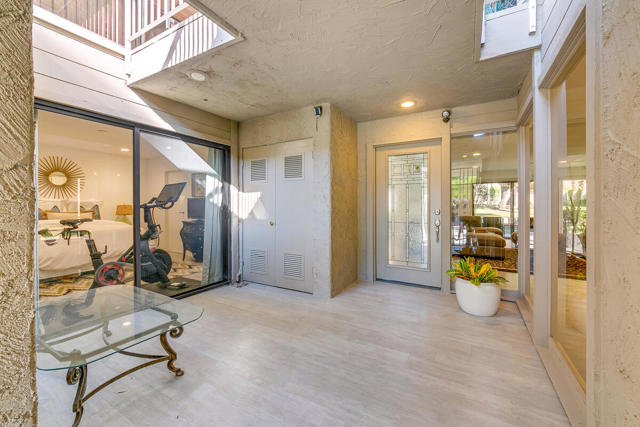 46644 Arapahoe Lane, Indian Wells CA: https://media.crmls.org/mediaz/ec3d2874-adf6-4e09-bef7-8b790c8ebdb9.jpg