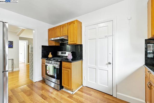 825 Billings Blvd, San Leandro CA: https://media.crmls.org/mediaz/ec3e09f2-b55b-4e1f-8674-75d98f572b31.jpg