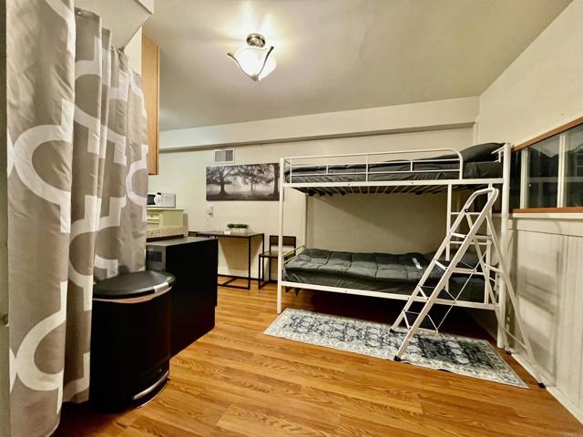 Detail Gallery Image 47 of 48 For 3217 Goldsmith St, San Diego,  CA 92106 - 5 Beds | 4 Baths