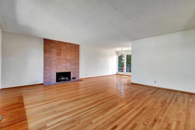 1006 W Knickerbocker Drive, Sunnyvale CA: https://media.crmls.org/mediaz/ec3f2a41-4632-4042-b252-419eb6b84506.jpg