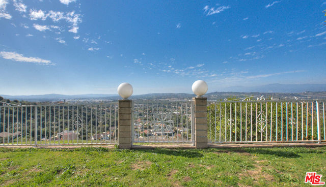 500 Topside Place, Diamond Bar CA: https://media.crmls.org/mediaz/ec3f5f25-1d19-404c-a236-b9b514463f68.jpg