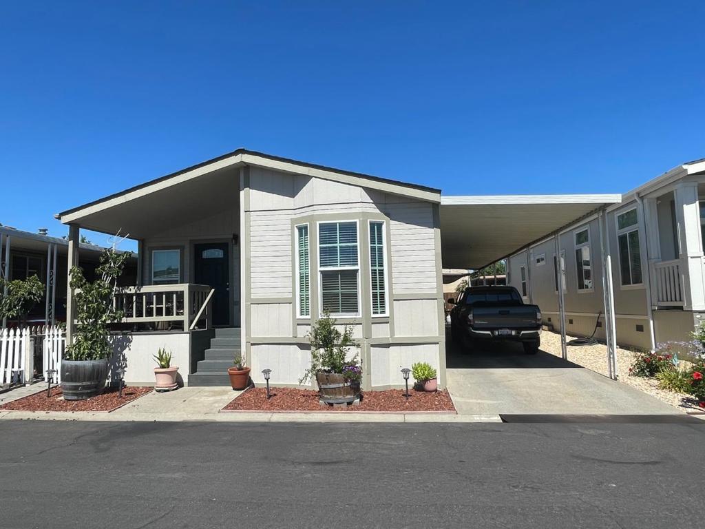 500 W 10th Street #61