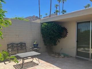 76795 Lark Drive, Indian Wells CA: https://media.crmls.org/mediaz/ec3feef3-8236-4ff6-835c-35d423147d59.jpg