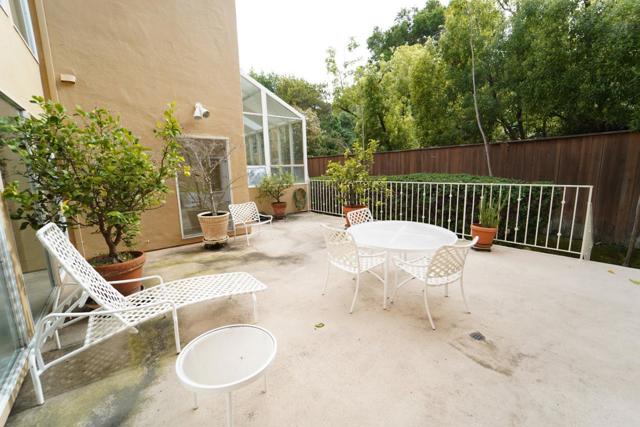 416 Portofino Drive, San Carlos CA: https://media.crmls.org/mediaz/ec4038da-2145-4d37-83bb-838d9ee42f6e.jpg