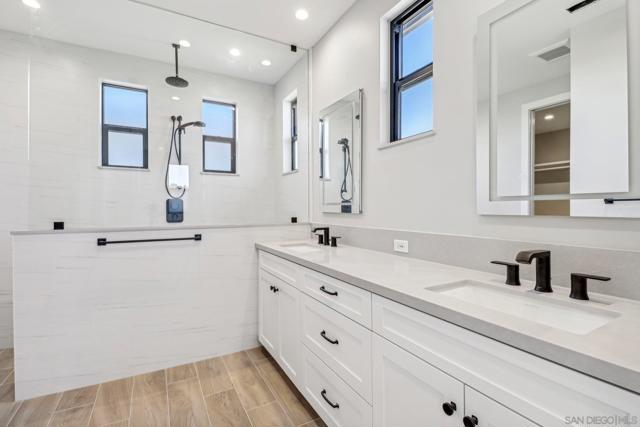 2948 Copley Ave, San Diego CA: https://media.crmls.org/mediaz/ec41b7d9-9b93-422c-9ea4-86ecd466f622.jpg
