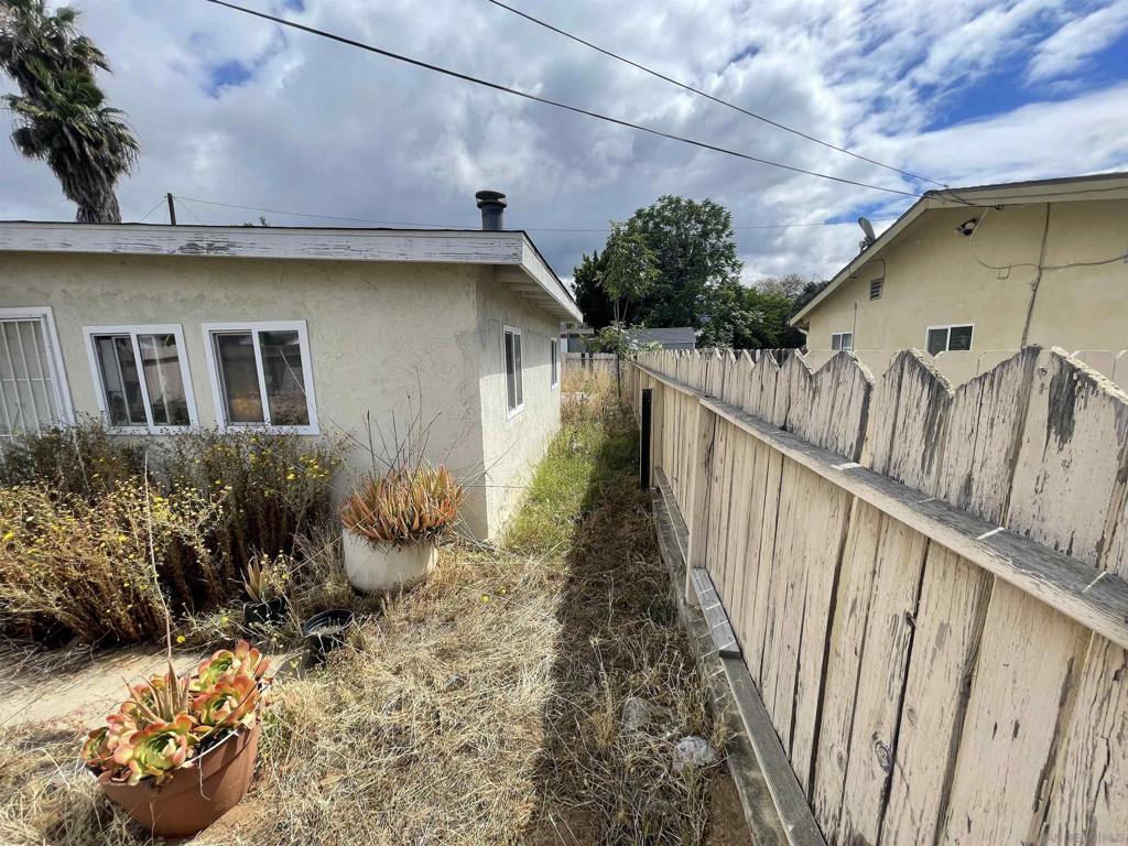 2039 Washington - photo 16