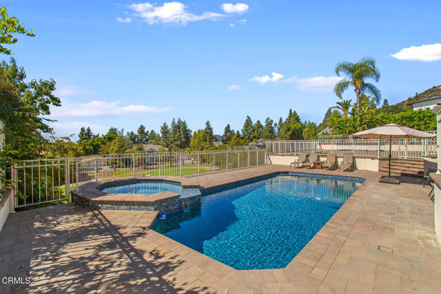 848 Greenridge Drive, La Canada Flintridge CA: https://media.crmls.org/mediaz/ec43fdd5-98b5-4284-bcde-2116f225f53c.jpg