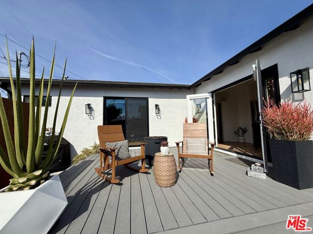 3625 Somerset Drive, Los Angeles CA: https://media.crmls.org/mediaz/ec4493d8-e87c-4c4b-ae4b-c09093321830.jpg