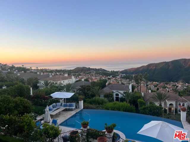 16864 Calle Bellevista, Pacific Palisades CA: https://media.crmls.org/mediaz/ec450502-50da-4488-a0c2-2102fecc94c4.jpg