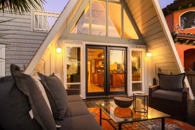 360 36th Avenue, Santa Cruz CA: https://media.crmls.org/mediaz/ec45bca1-48cf-4cf2-9cac-aedb7c54630e.jpg