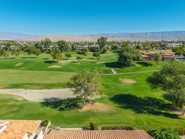 38 Pine Valley Drive, Rancho Mirage CA: https://media.crmls.org/mediaz/ec462a90-06ec-4ec1-976c-bef78e6e6754.jpg