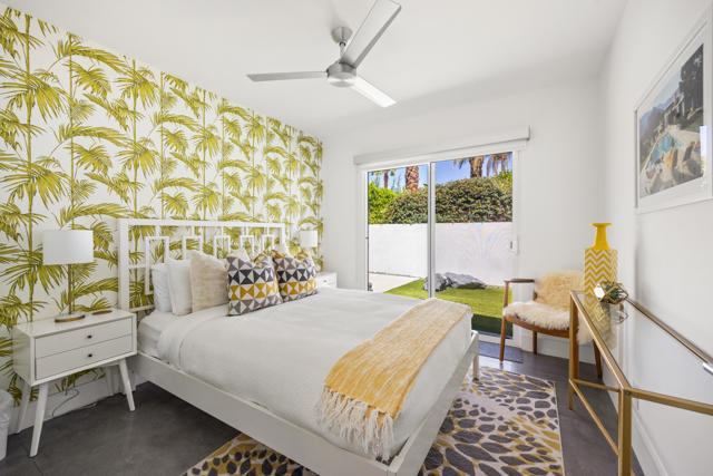1160 E Marion Way, Palm Springs CA: https://media.crmls.org/mediaz/ec46387c-de10-4086-8830-67f278a7b5c5.jpg