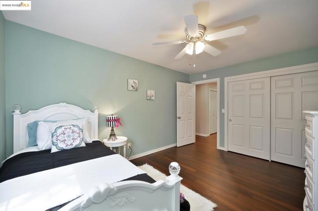 3196 Sudbury RD, Cameron Park CA: https://media.crmls.org/mediaz/ec46aa37-8a45-4092-a0fc-ce619f5ea44c.jpg