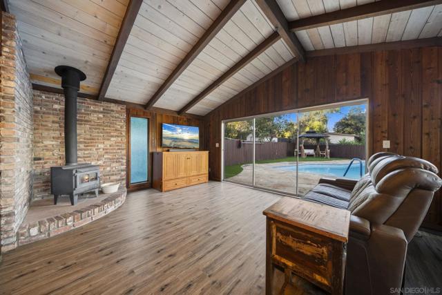 1780 Grove Rd, El Cajon CA: https://media.crmls.org/mediaz/ec474f56-32d3-4ca1-af4e-8a3bc676f25e.jpg