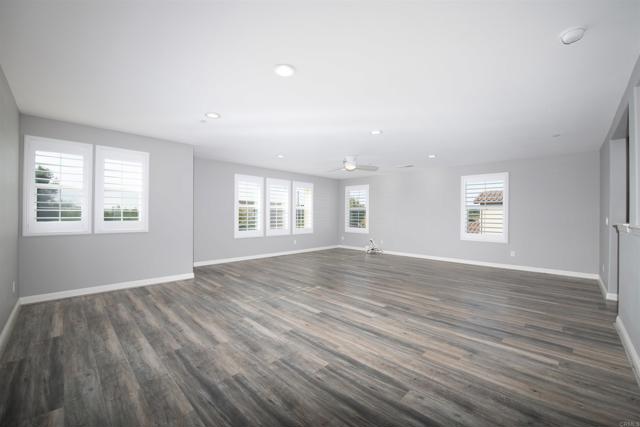 Detail Gallery Image 27 of 55 For 5506 Lipizzaner Cir, Oceanside,  CA 92057 - 4 Beds | 3/1 Baths