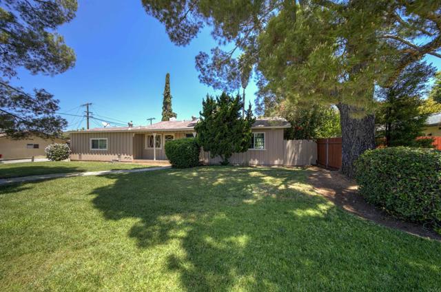 Detail Gallery Image 5 of 28 For 1130 S Tulip St, Escondido,  CA 92025 - 2 Beds | 1 Baths