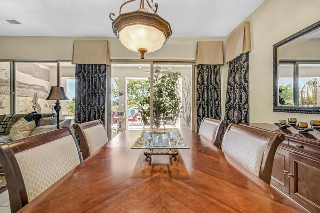 81193 Avenida Tres Lagunas, Indio CA: https://media.crmls.org/mediaz/ec48b189-bd52-43f1-b36d-8242ee49e453.jpg