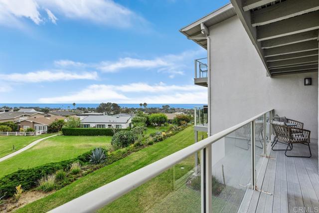 640 W Solana Circle, Solana Beach CA: https://media.crmls.org/mediaz/ec497658-76b3-4b8b-9a58-a0c5368fe558.jpg