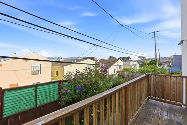 24 Westmont Drive, Daly City CA: https://media.crmls.org/mediaz/ec4a27ab-1d92-47d1-b517-6e74ac0a0fdf.jpg
