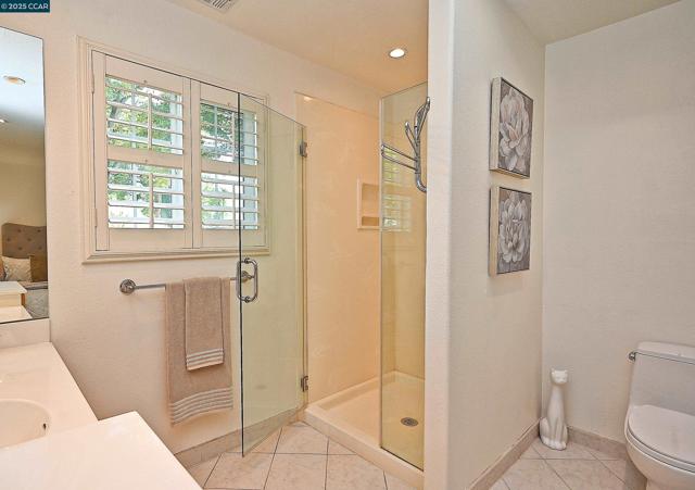 65 Dawn Dr, Pleasant Hill CA: https://media.crmls.org/mediaz/ec4a36b2-2eac-47b5-9a18-3bf41ef8e98c.jpg