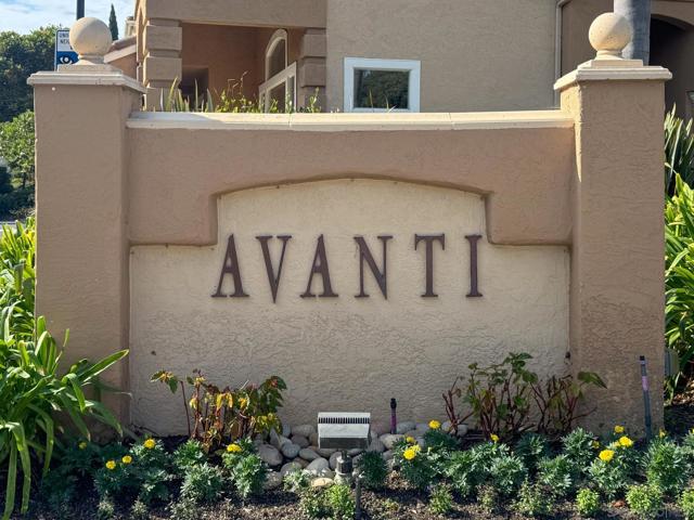 7175 Calabria Ct., San Diego CA: https://media.crmls.org/mediaz/ec4bade8-6164-4453-8bb2-0fa5e789ae0f.jpg
