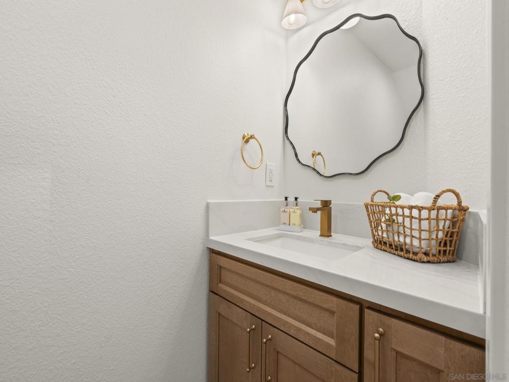 MLS #250043606SD image #27