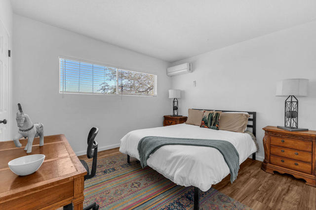 5797 Linda Lee Drive, Yucca Valley CA: https://media.crmls.org/mediaz/ec4c994d-5496-48e8-a773-f1653454889c.jpg