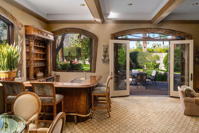 457 W Hermosa Place, Palm Springs, CA 92262