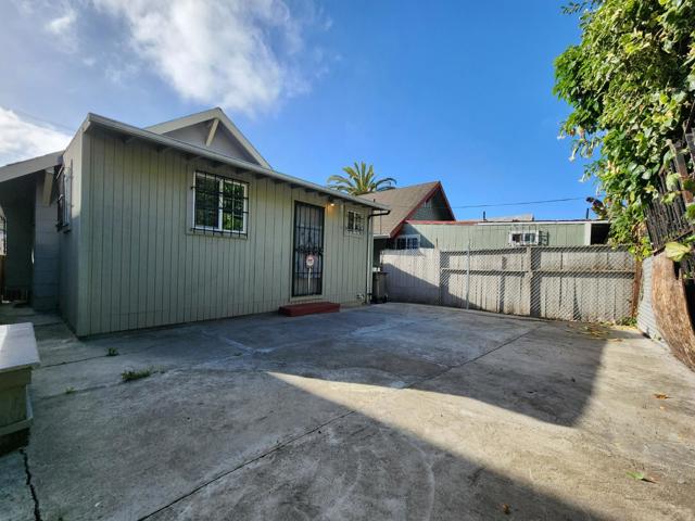 2645 23rd Avenue, Oakland CA: https://media.crmls.org/mediaz/ec4db857-7a4a-4d99-b153-f5f281162805.jpg