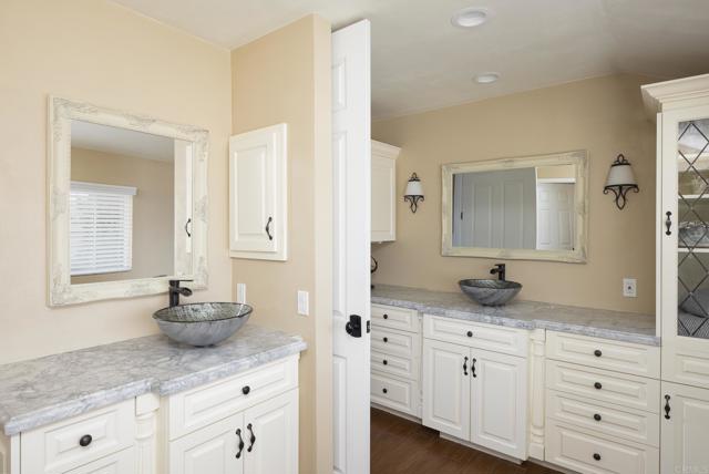Image 20 of 57 For 2658 Galicia Way