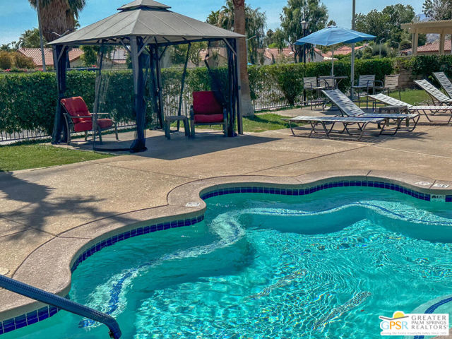 379 Avenida Andorra, Cathedral City CA: https://media.crmls.org/mediaz/ec4e6fdc-a03c-42bf-8e50-586aff10f696.jpg