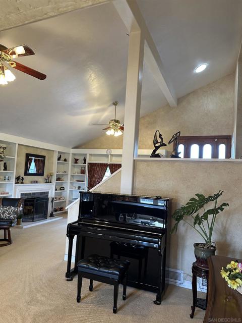 Image 13 of 47 For 12421 Greens East Rd