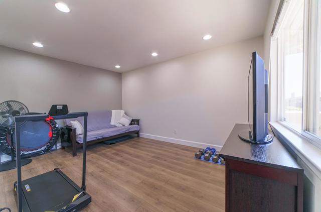 731 La Mesa Drive, Salinas CA: https://media.crmls.org/mediaz/ec4ee8b5-f332-417a-be8a-e9abd28c9a4e.jpg